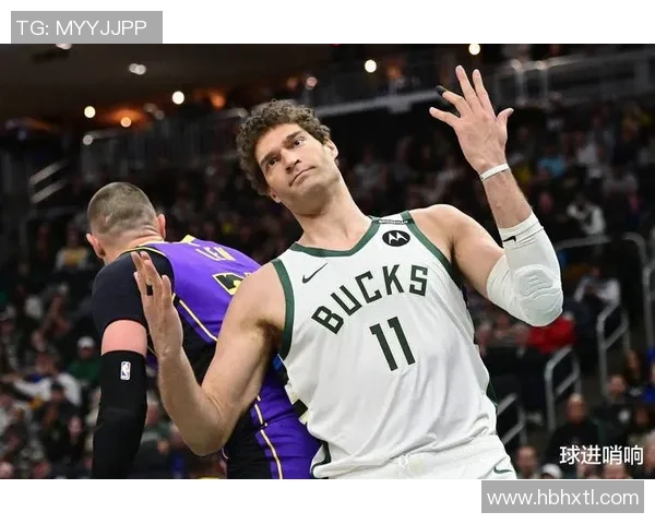 布鲁克洛佩斯的篮球之路与职业生涯的辉煌成就探讨